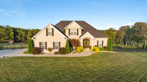 2040 Boonedale Ln, Versailles, KY 40383