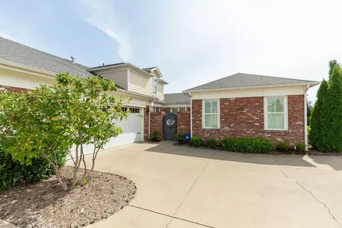 218 Day Lily Dr, Nicholasville, KY 40356