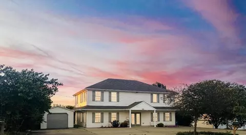 810 Copperfield Dr, Lawrenceburg, KY 40342