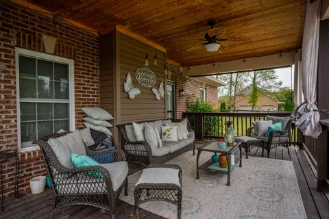 Exterior - 117 Sable Dr, Georgetown, KY 40324 photo 6 of 10