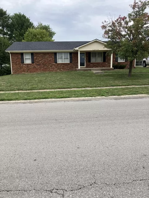 209 Kimberley Heights Dr, Nicholasville, KY 40356