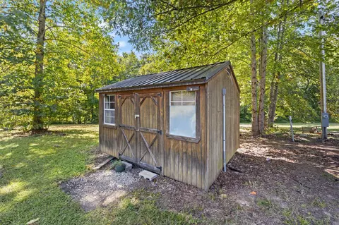 2015 Ellison Pulaski Rd, Eubank, KY 42567 photo 12