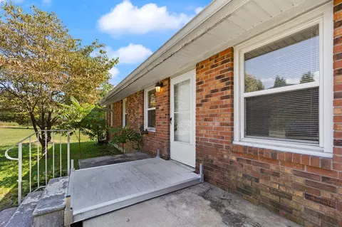2015 Ellison Pulaski Rd, Eubank, KY 42567 photo 4