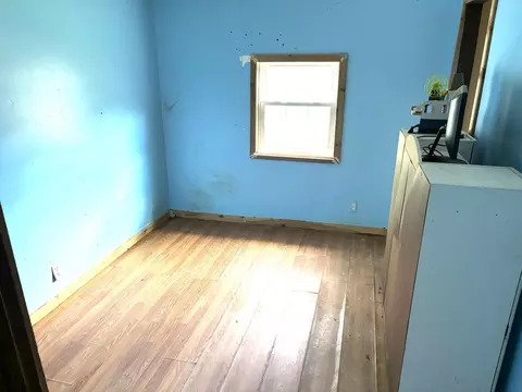 Bedroom - 43 Bates Ln, Corbin, KY 40701 photo 3 of 3