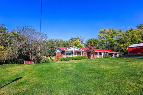 121 Allen Cope Rd, Frenchburg, KY 40322