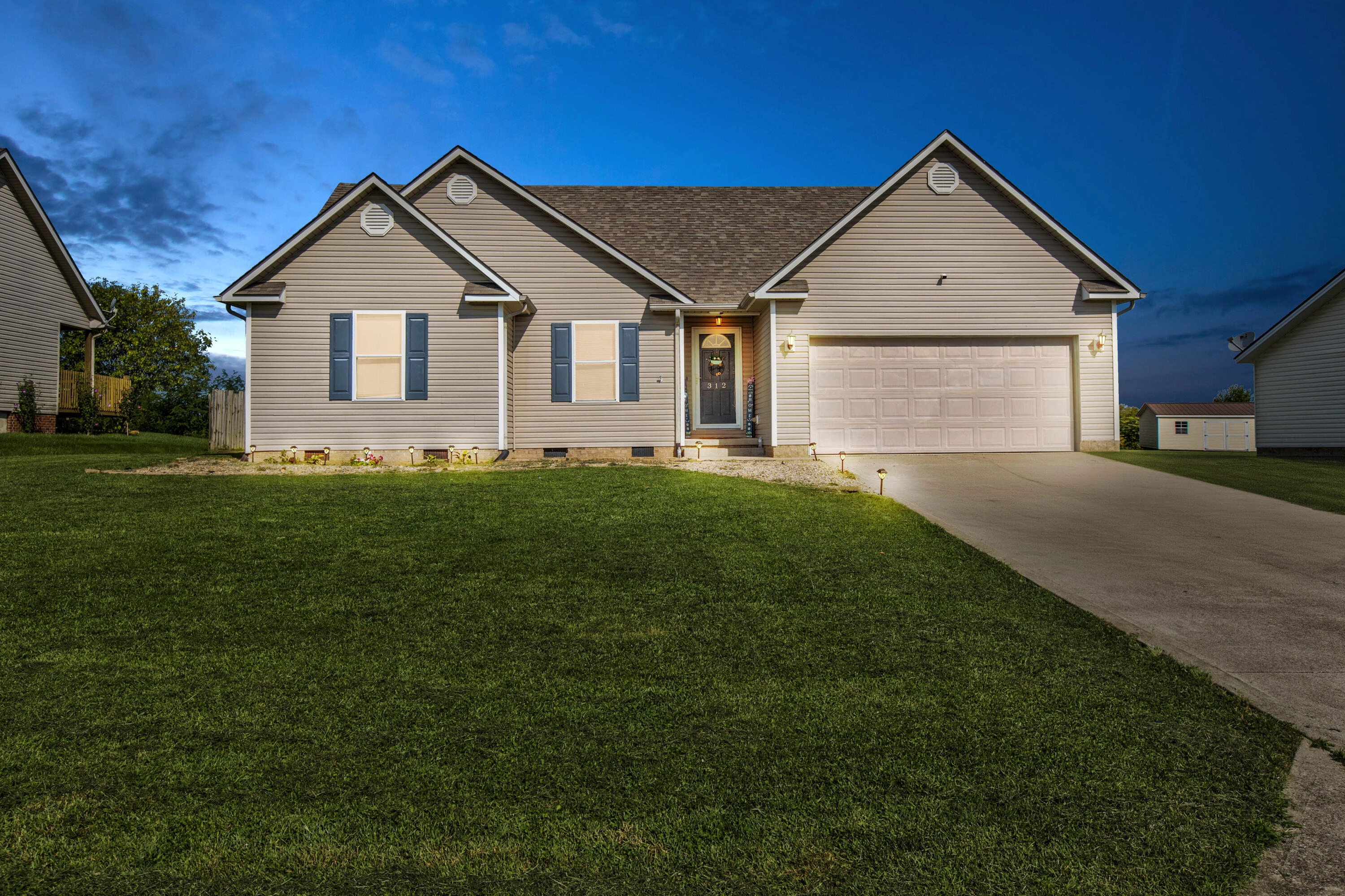 312 W Sunset Rdg Dr  