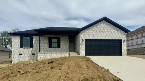 256 Brook Cv, Berea, KY 40403