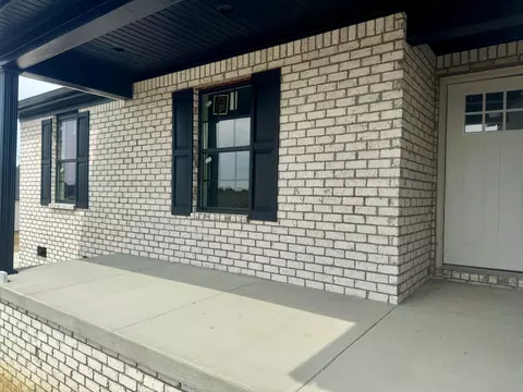 256 Brook Cv, Berea, KY 40403 photo 3