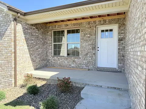 Exterior - 252 Brook Cv, Berea, KY 40403 photo 2 of 4