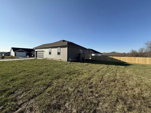 Exterior - 252 Brook Cv, Berea, KY 40403 photo 4 of 4