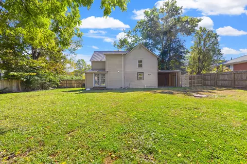Exterior - 403 Prospect St, Berea, KY 40403 photo 3 of 4