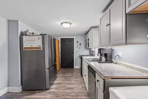 Kitchen - 403 Prospect St, Berea, KY 40403 photo 2 of 2