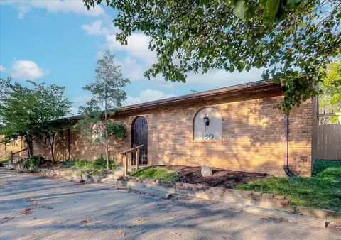160 Woodgate Rd, Frankfort, KY 40601