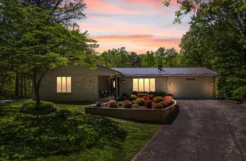 614 Ky 741, Stearns, KY 42647