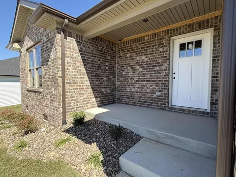 Exterior - 260 Brook Cv, Berea, KY 40403 photo 2 of 3