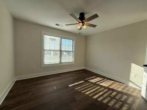 Bedroom - 260 Brook Cv, Berea, KY 40403 photo 2 of 3