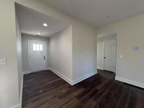 Entry Way - 260 Brook Cv, Berea, KY 40403 photo 1 of 1