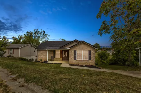 226 Juniper Ct, Mount Sterling, KY 40353