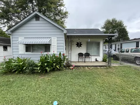 204 W Locust St, Richmond, KY 40475