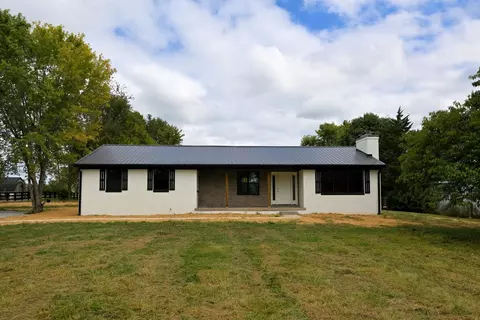 1865 Stamping Ground Rd, Georgetown, KY 40324