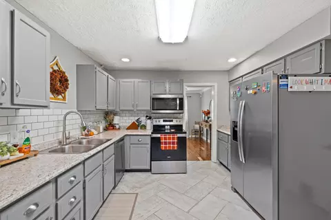 140 Circle Dr, Berea, KY 40403 photo 12