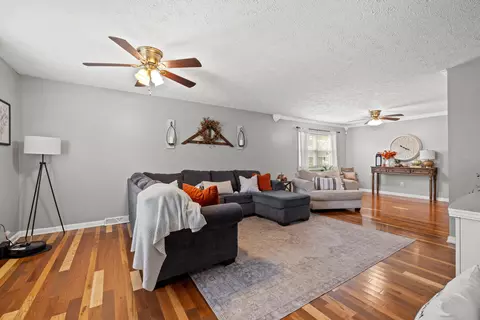 140 Circle Dr, Berea, KY 40403 photo 8