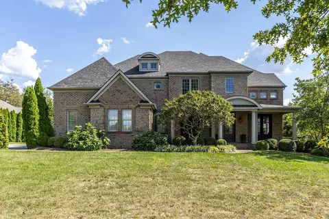 223 Golf Club Dr, Nicholasville, KY 40356