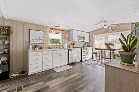 121 Winburn Dr, Richmond, KY 40475