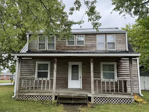 553 W Shelby St, Junction City, KY 40440
