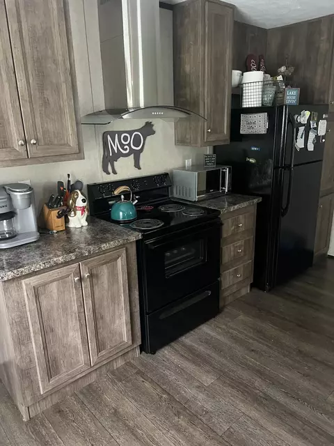 Kitchen - 3598 Bee Creek Rd, Corbin, KY 40701 photo 1 of 1