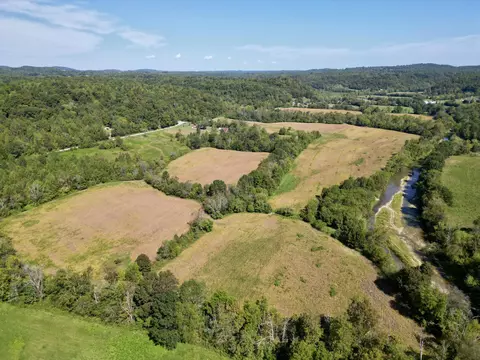 690 Ansel Rd, Science Hill, KY 42553