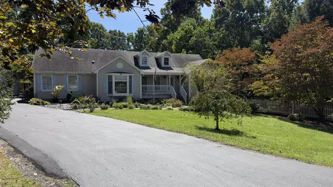2012 Pineway Dr, London, KY 40741
