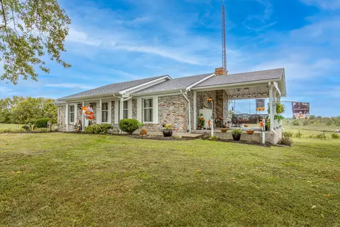 1252 Doty Ln, Paint Lick, KY 40461