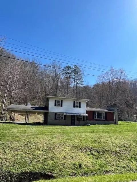 604 Ky Rt 1100, Prestonsburg, KY 41653