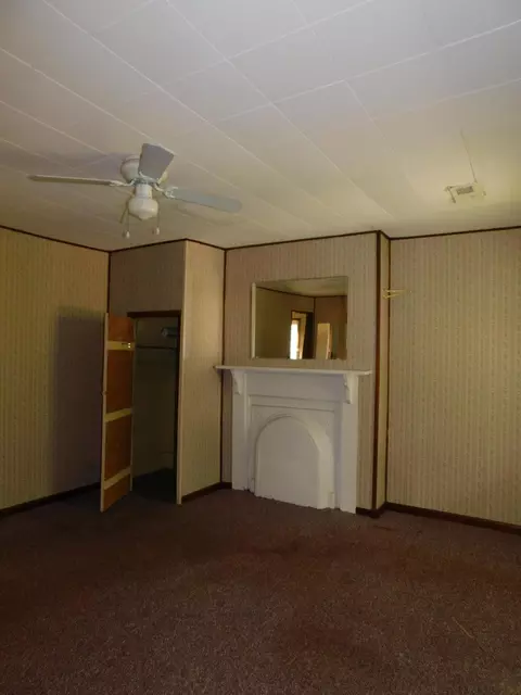 Bedroom - 315 E Main St, Lynch, KY 40855 photo 7 of 18