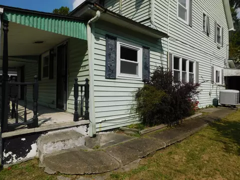 Exterior - 315 E Main St, Lynch, KY 40855 photo 7 of 22