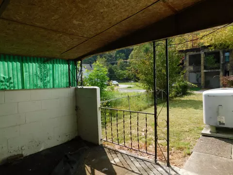 Exterior - 315 E Main St, Lynch, KY 40855 photo 11 of 22
