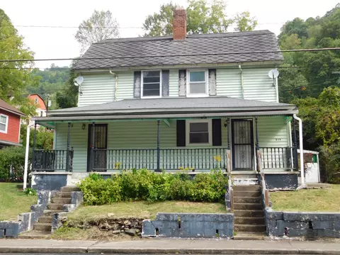 Exterior - 315 E Main St, Lynch, KY 40855 photo 3 of 22