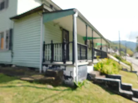 Exterior - 315 E Main St, Lynch, KY 40855 photo 20 of 22