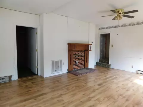 Living - 315 E Main St, Lynch, KY 40855 photo 1 of 12