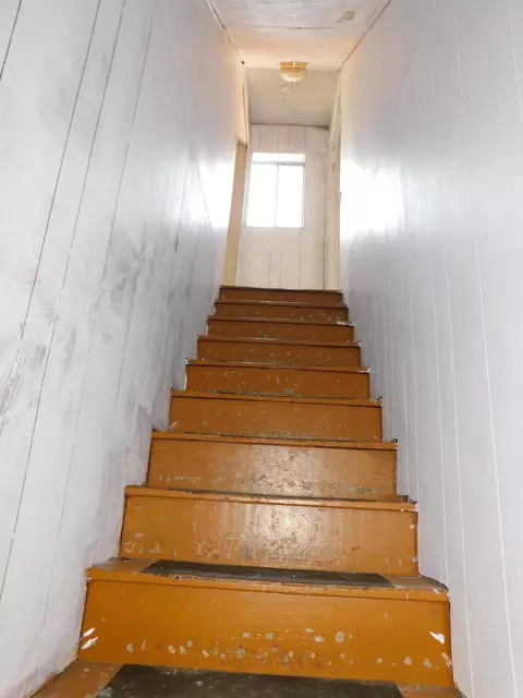 Entry Way - 315 E Main St, Lynch, KY 40855 photo 2 of 2