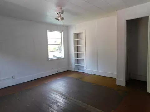 Bedroom - 315 E Main St, Lynch, KY 40855 photo 9 of 18