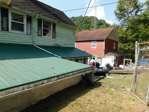 Exterior - 315 E Main St, Lynch, KY 40855 photo 13 of 22