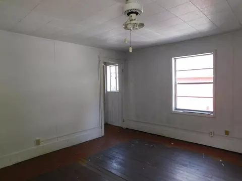 Bedroom - 315 E Main St, Lynch, KY 40855 photo 12 of 18