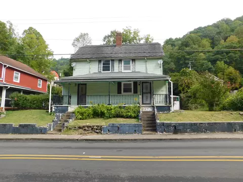Exterior - 315 E Main St, Lynch, KY 40855 photo 1 of 22