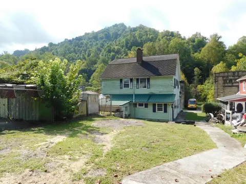 Exterior - 315 E Main St, Lynch, KY 40855 photo 15 of 22
