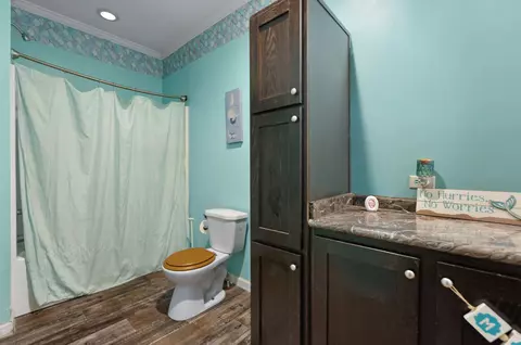 Bath - 90 Damy Ln, Campton, KY 41301 photo 4 of 5