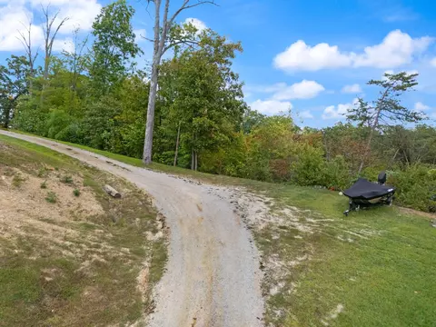 Exterior - 90 Damy Ln, Campton, KY 41301 photo 10 of 11