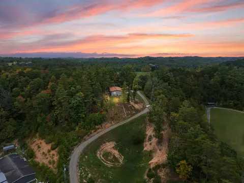 View/Area - 90 Damy Ln, Campton, KY 41301 photo 2 of 13