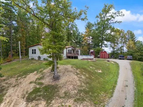 Exterior - 90 Damy Ln, Campton, KY 41301 photo 2 of 11